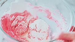 没想到做马卡龙这么简单,教你制作一支粉嫩马卡龙