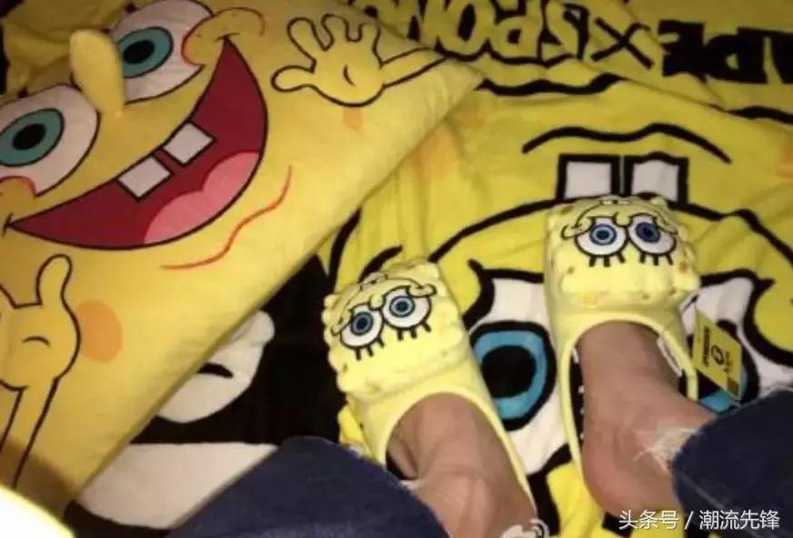 剃了板寸依旧帅气的男生,gd入伍后的样子