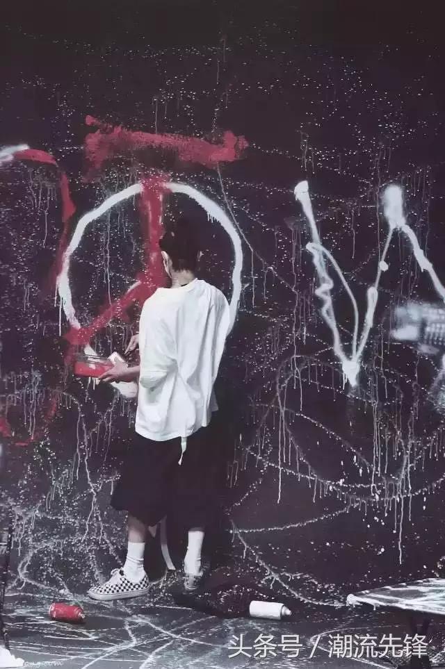 剃了板寸依旧帅气的男生,gd入伍后的样子