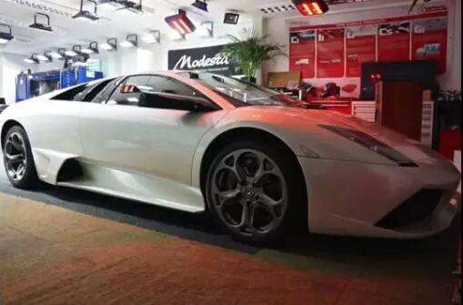 洗车工一个月能挣多少钱,洗车工一个月能赚多少钱