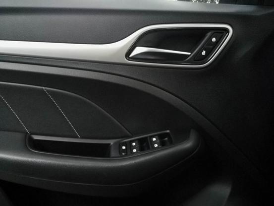 名爵zs蓝色车,zs蓝色提车攻略