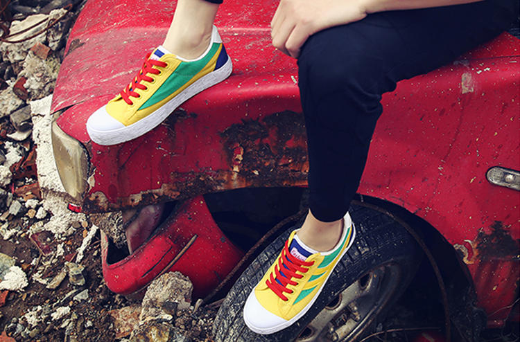 撞色潮鞋港风,潮酷休闲撞色鞋男生穿