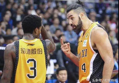 赚钱还是做自己想做的工作,不管你做什么工作都要挣钱