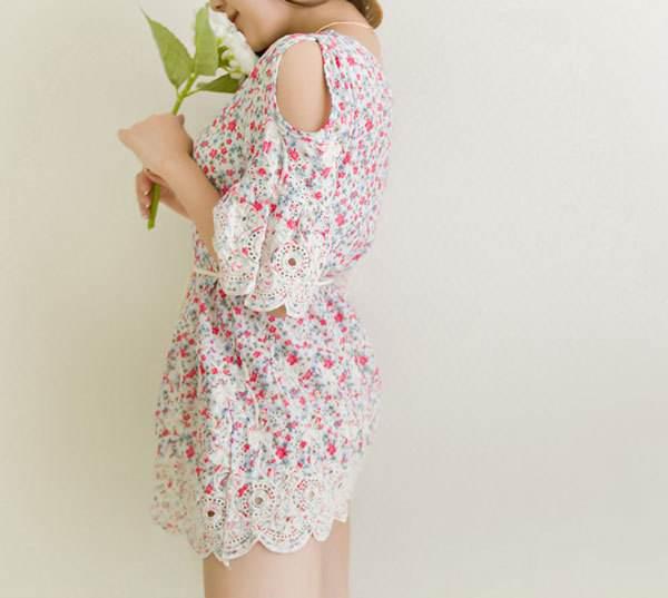 春天必备的粉色系碎花裙来了,充满春天气息的碎花裙