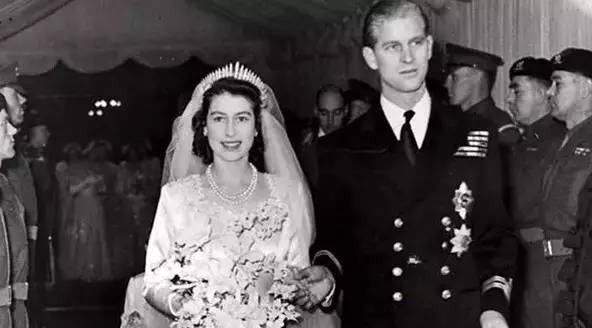 珍珠为什么称为珠宝皇后,珍珠是珠宝界的皇后