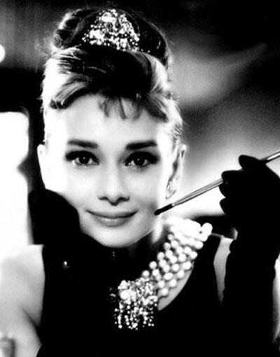 珍珠为什么称为珠宝皇后,珍珠是珠宝界的皇后