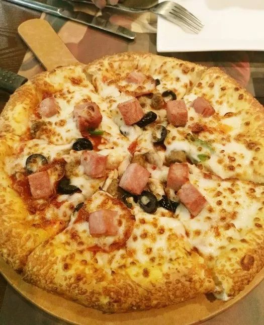 好吃的披萨推荐必胜客披萨,披萨除了必胜客还有哪家好吃