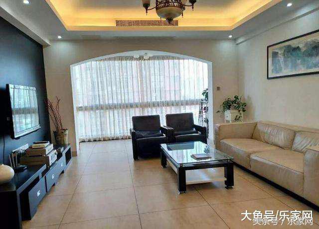 客厅回字顶吊顶造型效果图,同事家新房