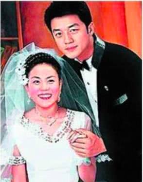 王菲谢霆锋李亚鹏关系表,王菲谢霆锋李亚鹏的爱情