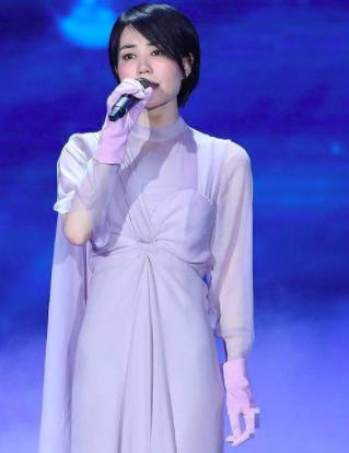 王菲谢霆锋李亚鹏关系表,王菲谢霆锋李亚鹏的爱情