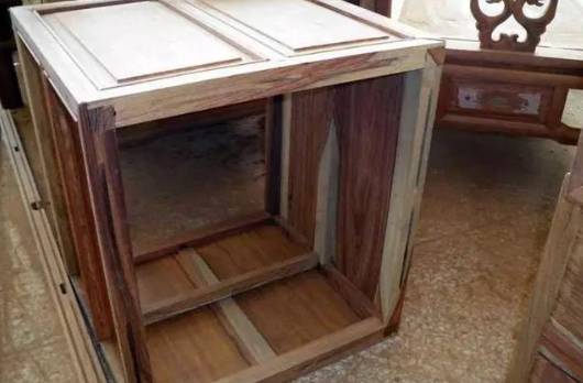 一千块跟1万块沙发的区别,红木家具贵在哪里