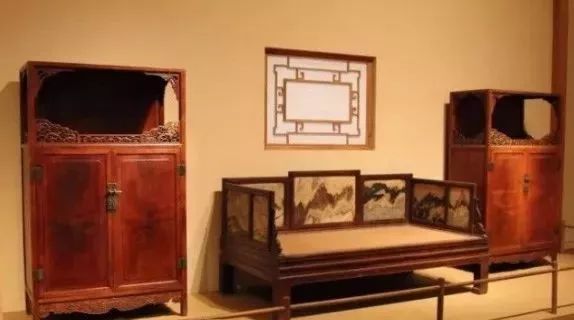 一千块跟1万块沙发的区别,红木家具贵在哪里