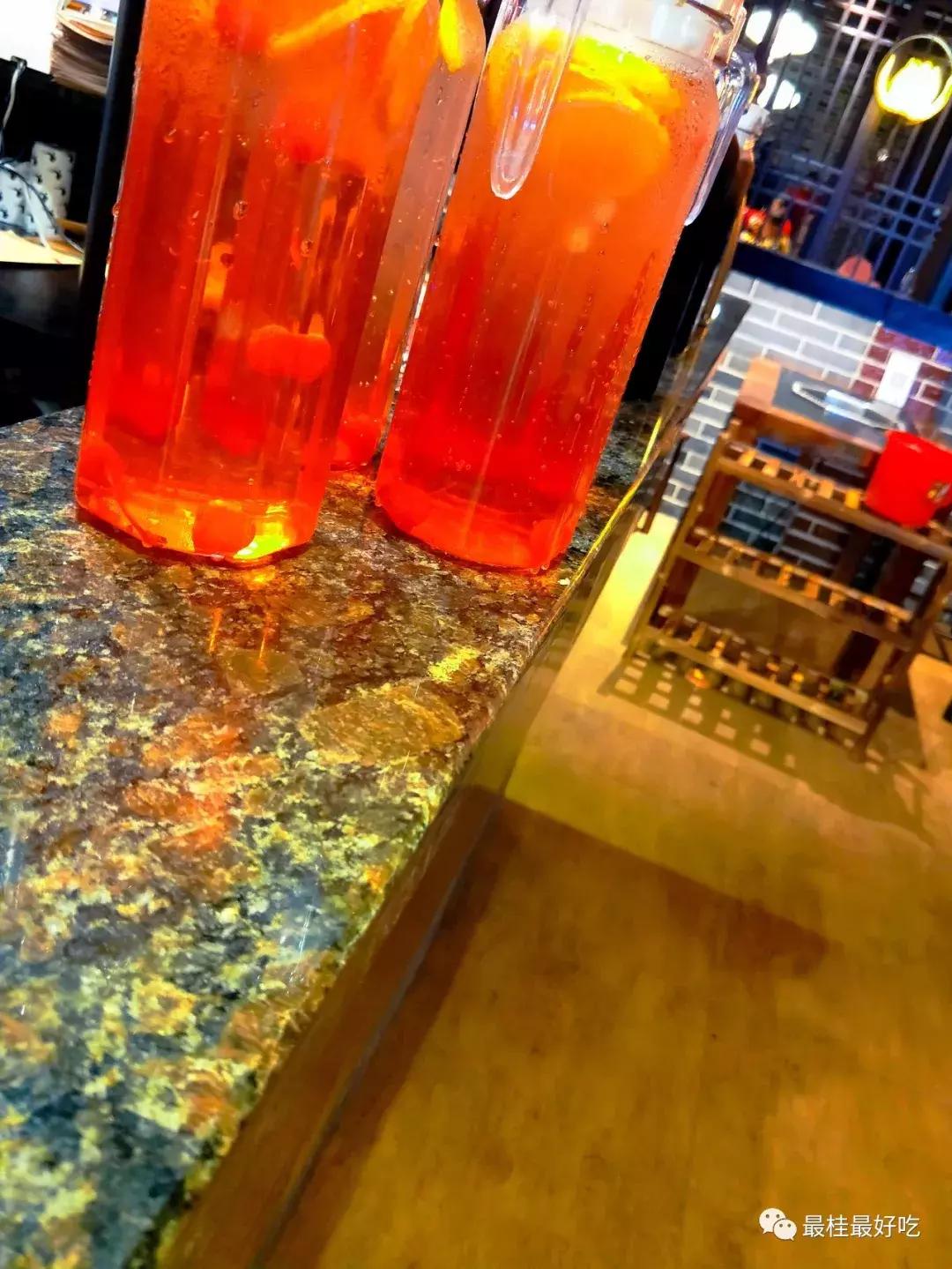 当雨桂林碰上川蜀火锅，不一样的火花碰撞，这家店火了。