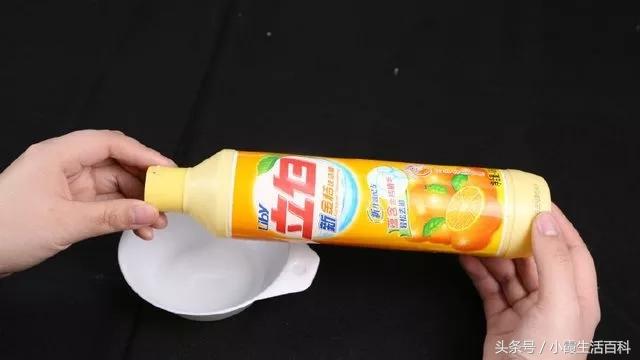 蒸笼脏用什么东西洗才干净,锅里蒸笼有污渍怎么清洗