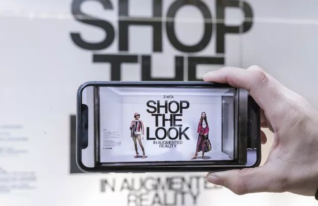 苏芒突然离任时尚集团总裁；开云眼镜部门入驻京东