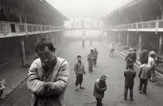 从“爽到爆”到“脑死亡”，吸食*毒冰**是个怎么样的体验？