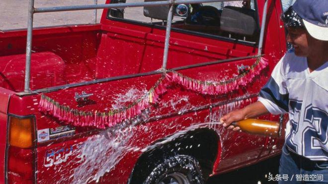 玻利维亚的地理与民俗,玻利维亚人文风情