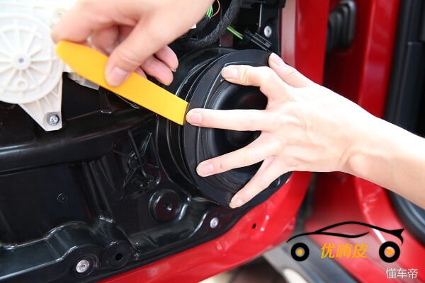 科鲁兹车主：来不及解释了！快上车！去听我的音响……