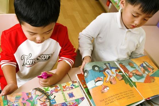 0-3岁阅读习惯的培养,养娃指南视频