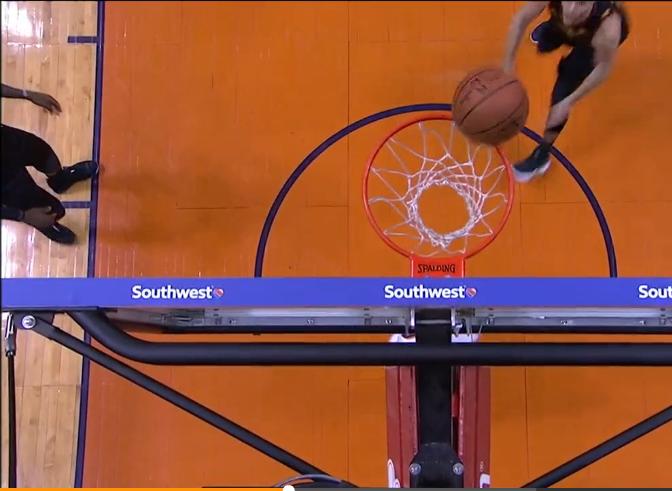 骑士客场大胜太阳，詹皇暴君试大风车扣篮惊爆全场！