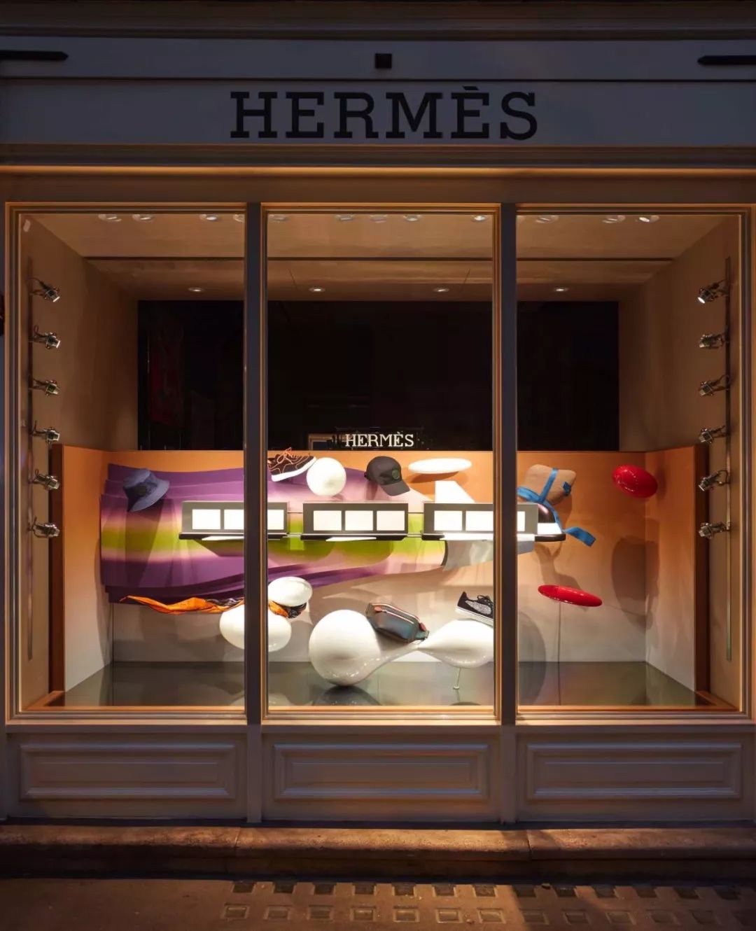 爱马仕橱窗展示设计手绘图,爱马仕2023橱窗设计最新款