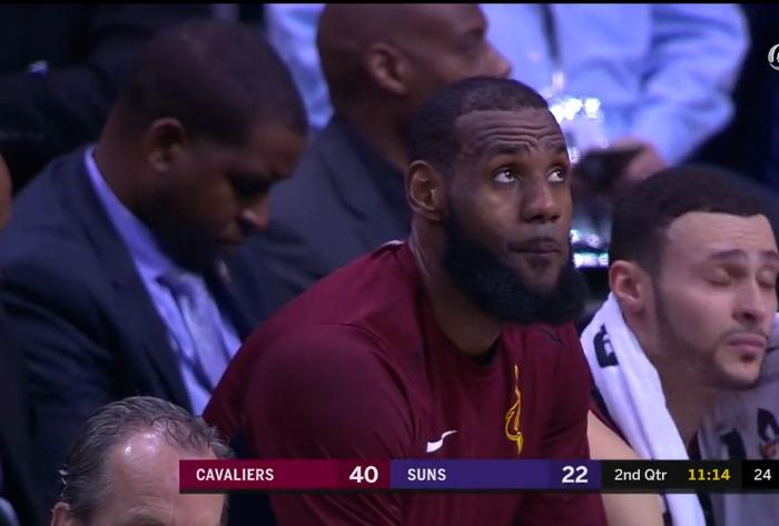 骑士客场大胜太阳，詹皇暴君试大风车扣篮惊爆全场！