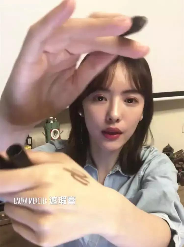 这位小花不仅自曝体重，还大方回应撞脸马思纯、姚晨的“梗”