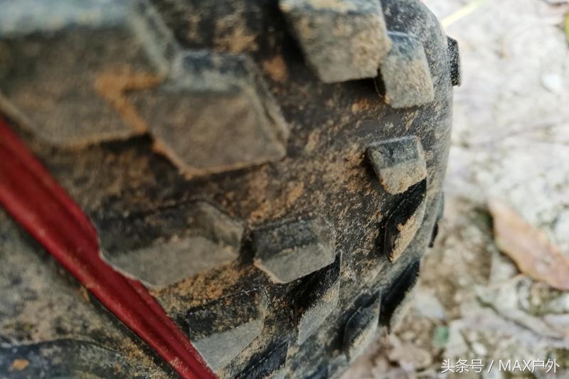 户外足控福利！在碎石路段飞奔近百公里后是种什么感受？