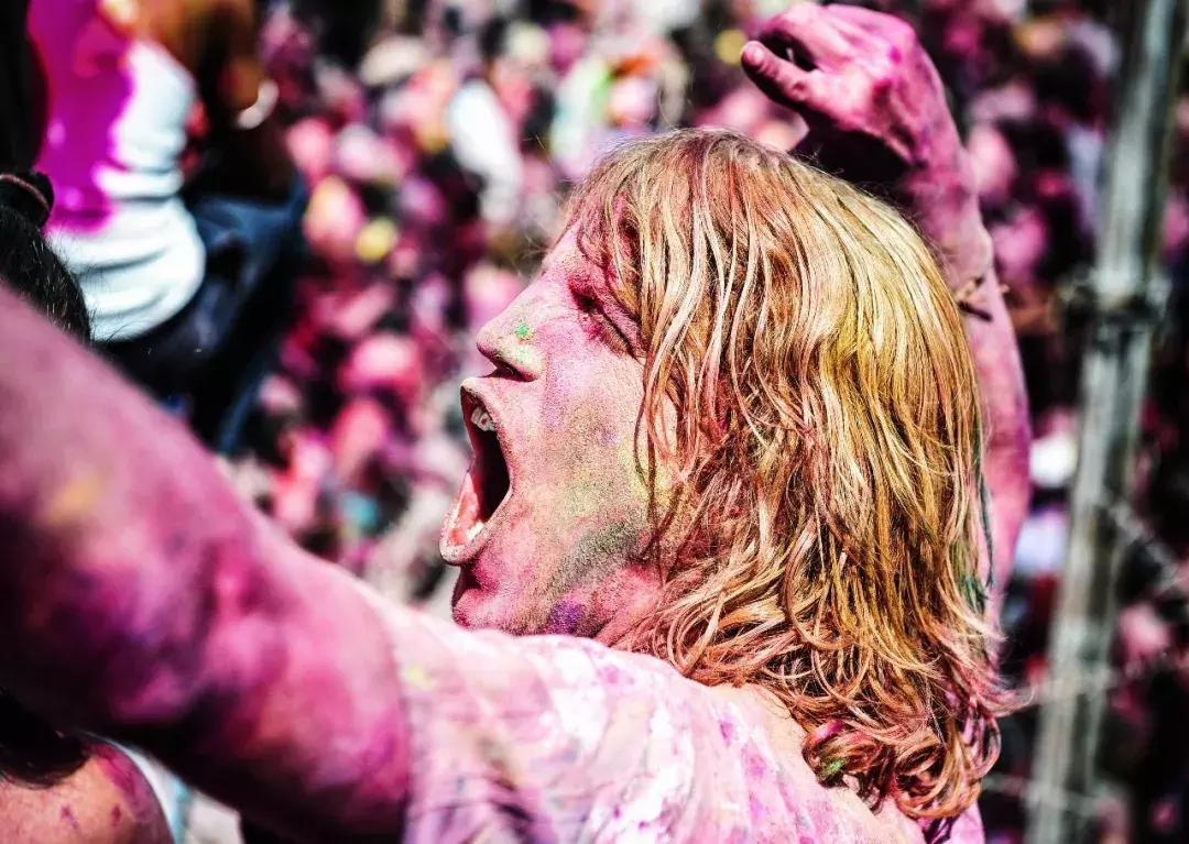 很色很燃很激情,普什卡的洒红节!