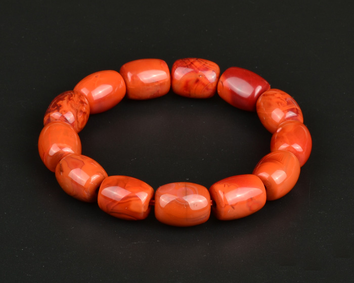 沙枣青手串和且末蓝手串,金丝檀木手串与桃木手串