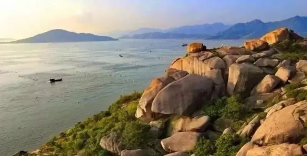 厦门灯塔公园拍照好去处,厦门鼓浪屿打卡景点灯塔