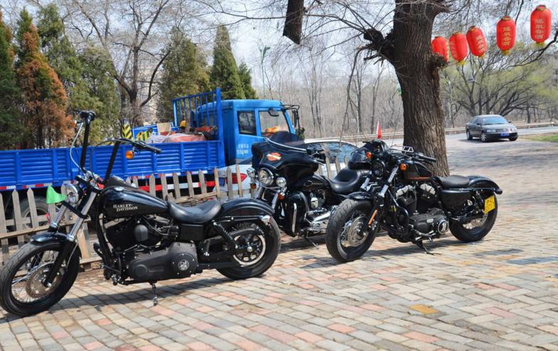 摩托车新车发动机里有磨合剂吗,150摩托车新车怎么磨合最好