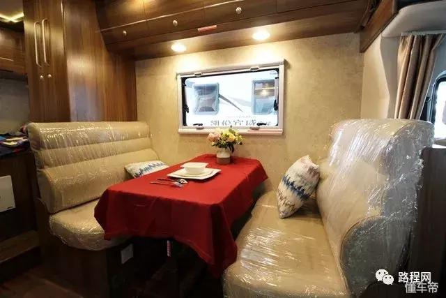 最新凯伦宾威双拓展房车价格,进口依维柯凯伦宾威二手