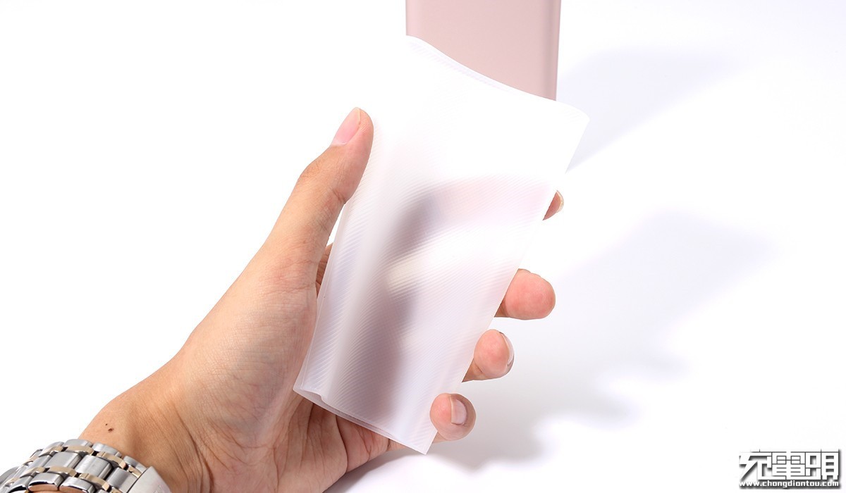 小米充电宝口袋版10000毫安评测,小米最好的充电宝是哪款