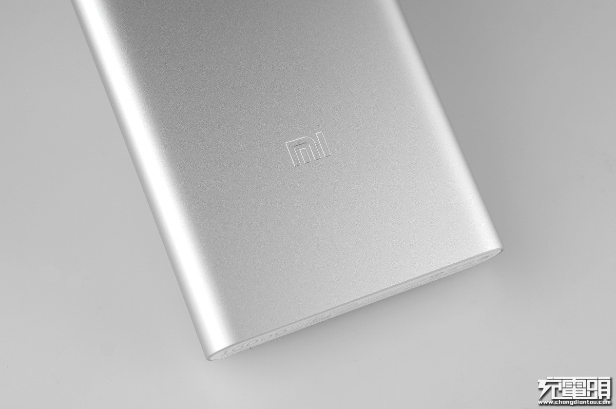 小米充电宝口袋版10000毫安评测,小米最好的充电宝是哪款