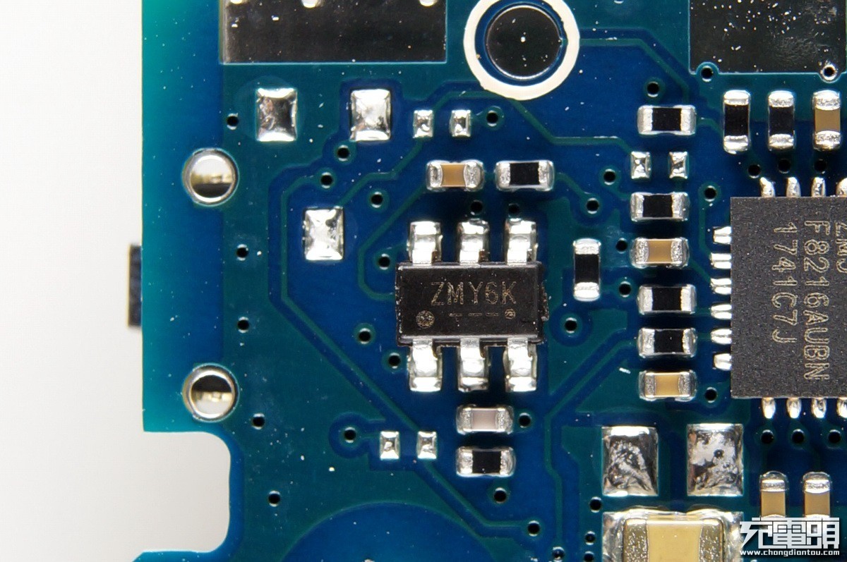 小米充电宝口袋版10000毫安评测,小米最好的充电宝是哪款