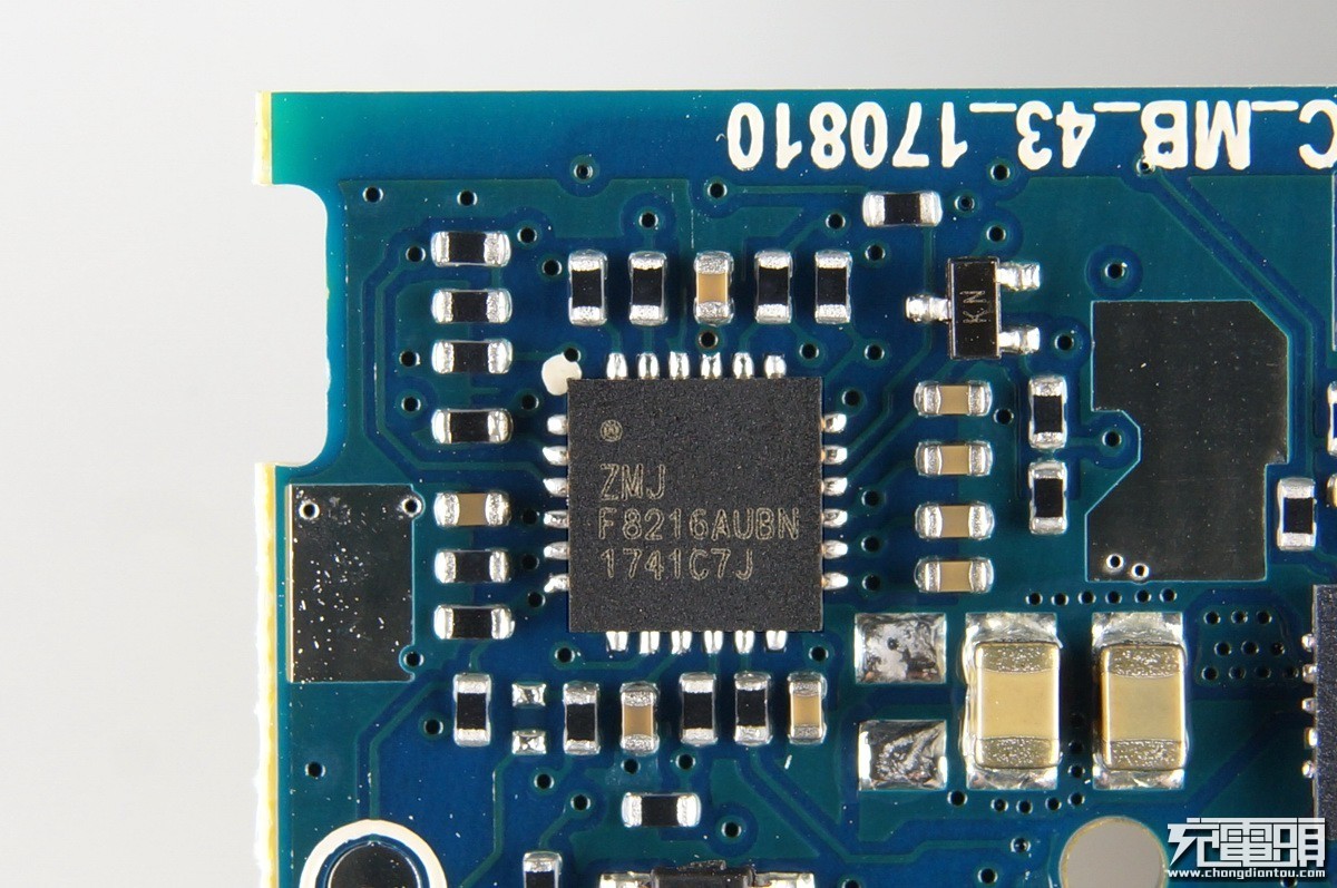 小米充电宝口袋版10000毫安评测,小米最好的充电宝是哪款