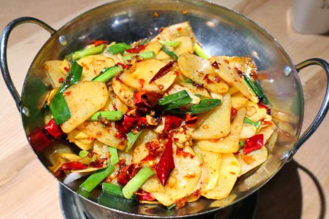 在贵阳花果园的上班族们，看了这篇文章，你确定还要点外卖？