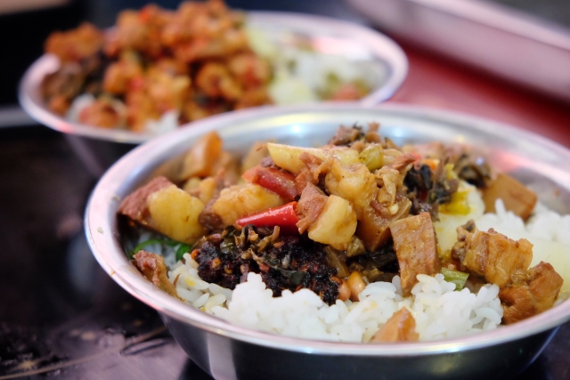 在贵阳花果园的上班族们，看了这篇文章，你确定还要点外卖？