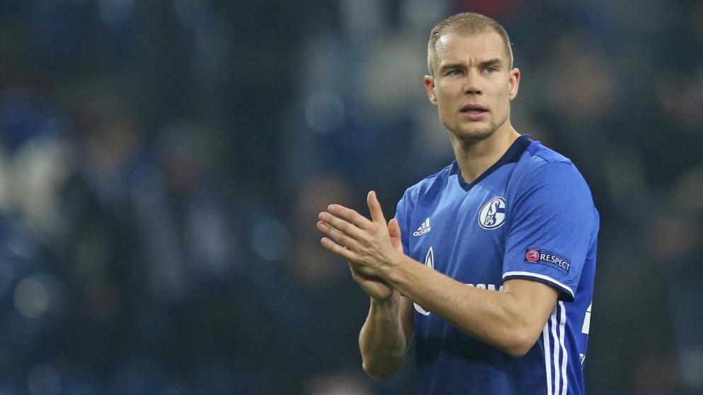 一碰玻璃就碎的人,一碰就碎的玻璃人