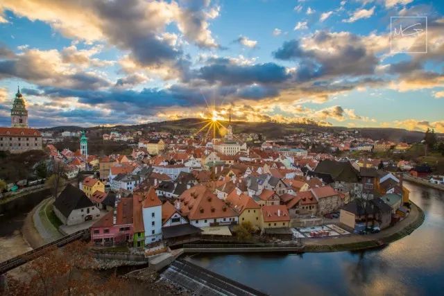 澶栧浗铓傝殎瑙嗚鎽勫奖浣滃搧娆ｈ祻,铓傝殎鎽勫奖浣宠兘800d