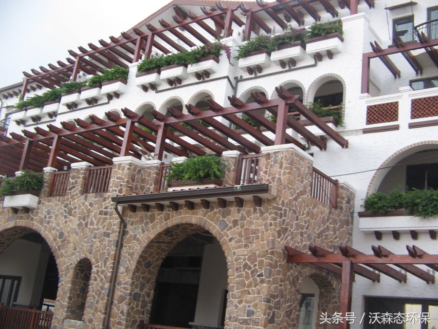 新中式阳台植物花架,阳台花架原木风