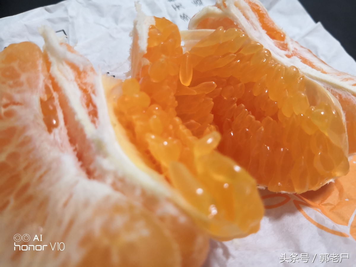 荣耀V10体验：一款最不像全面屏的全面屏手机