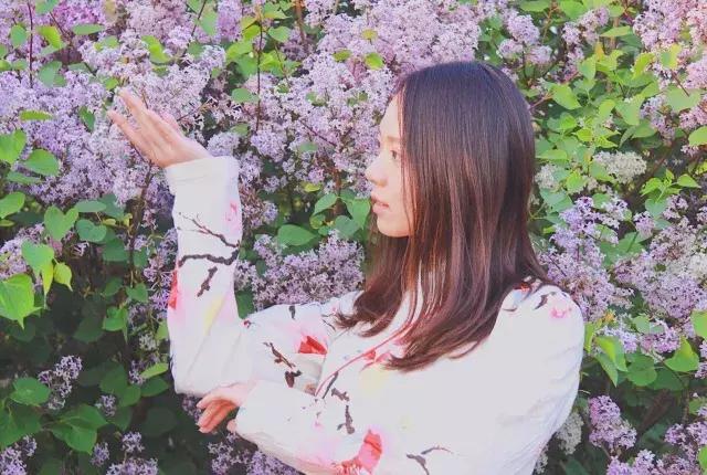 带“闺蜜”还是“小蜜”？在线等，挺急的……