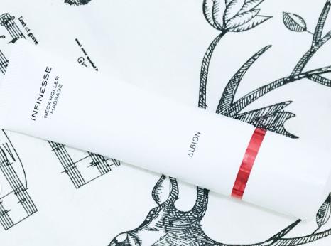 颈霜的正确使用方法最简单的,颈部护理小众