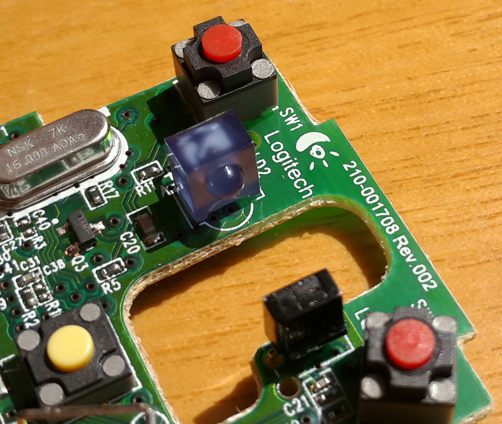 拆罗技无线鼠标的方法,拆一个全新的罗技m220无线鼠标