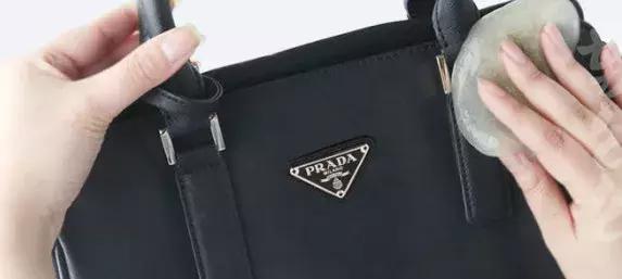 清洁软胶帮你清洁家里每个角落,清洁软胶如何把上面的污垢搞掉