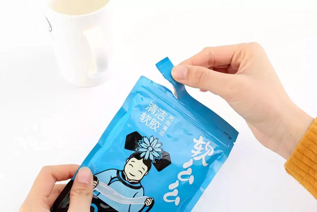 清洁软胶帮你清洁家里每个角落,清洁软胶如何把上面的污垢搞掉