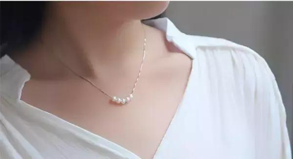 美丽如你却缺一条锁骨链,你可以没有锁骨但你要有条锁骨链