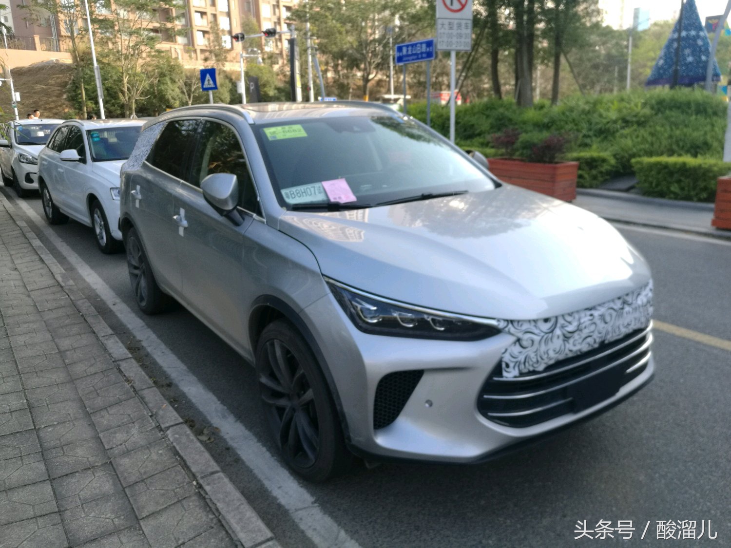 比亚迪新款唐钛泽银,钛泽银唐